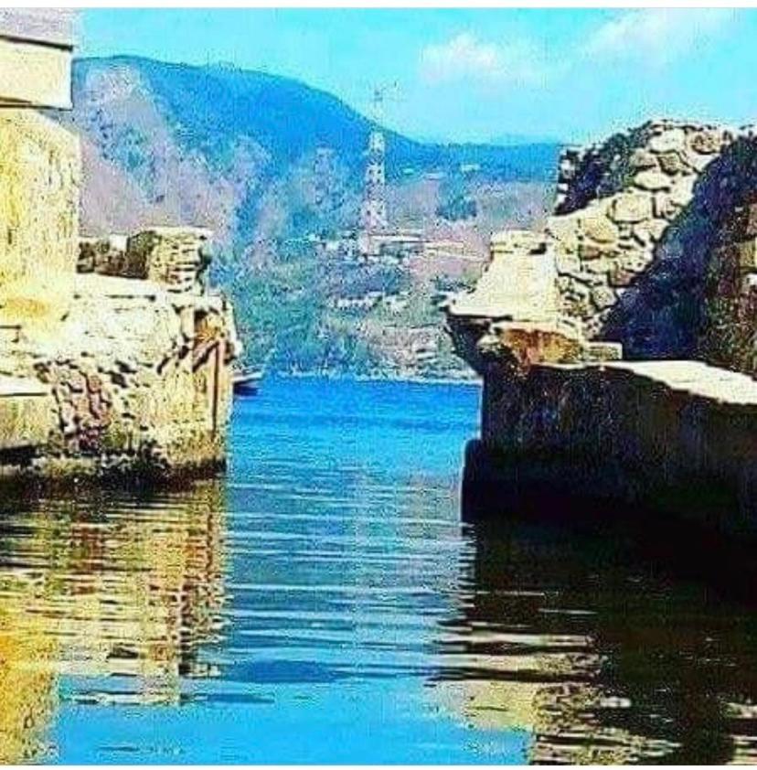 Tra mare e lago Torre di Faro Exterior foto